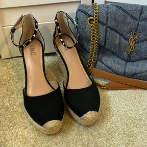New - I.N.C wedge studded sandals